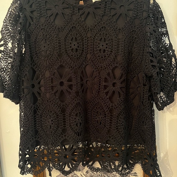Lace black top - Picture 4 of 6